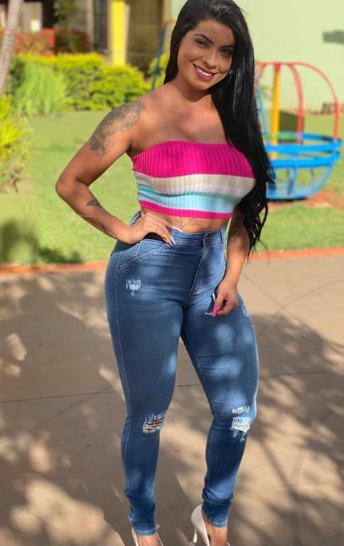 Nicole massagem envolvente e inesquecível Massagem tântrica em
