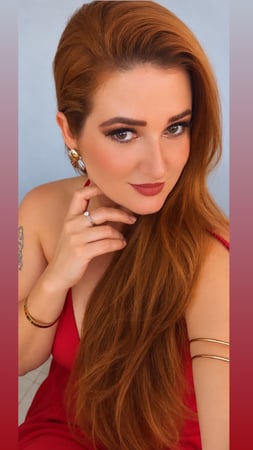 Massagista sensual em Brasília - DF - Ethyenne massoterapeuta tântrica sensitiva, com intensão a cada toque!