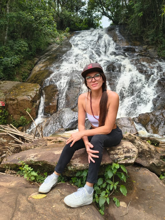Pandora Sahastra terapeuta tantrica Massagista em