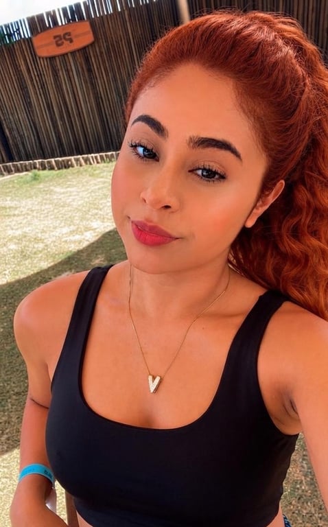 Brenda Utilizo técnicas de massagem relaxante, tântrica e nuru Massagista