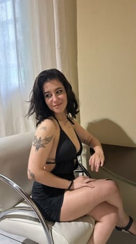 Carolzinha Massagem sensual com finalização - Vem relaxar comigo