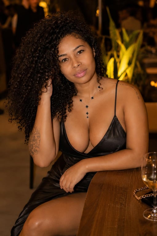 Safira | Massagem Tântrica, Relaxante e Sensoria Massagem sensual