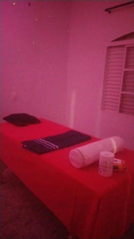 Beatriz Massoterapeuta profissional Massagem sensual