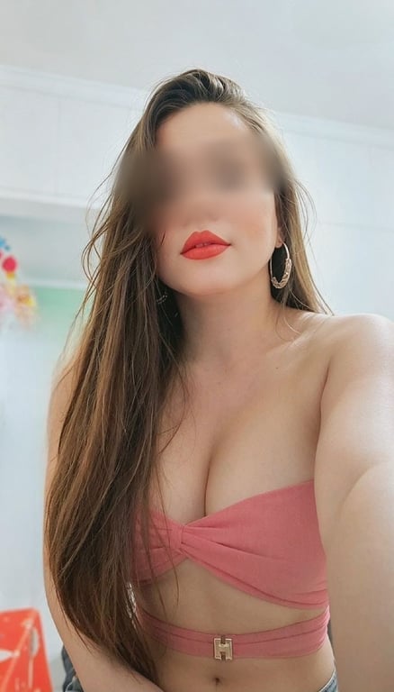 Rubi, toque envolvente, olhar provocante e uma experiencia irresisti Massagista