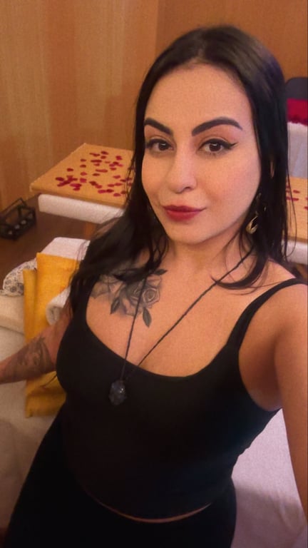 Laysa Shukraa Massagem Tântrica e Nuru GUARULHOS Massagem tântrica em