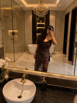 Helen Del Conti - Especialista em massagens relaxantes
