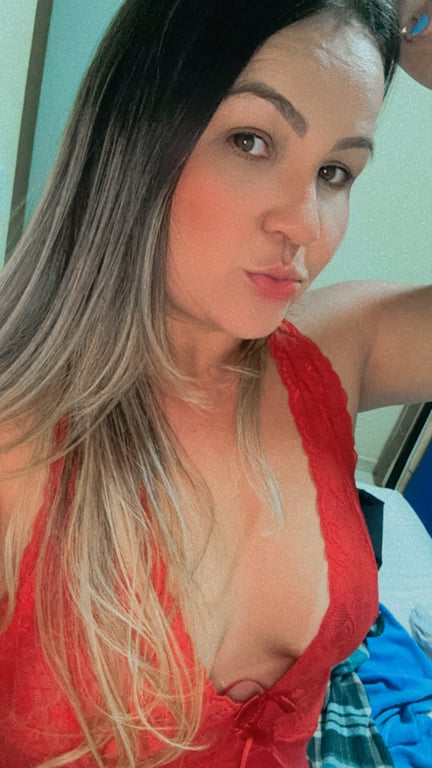 Penelope charmosa Massotrapeuta Massagem Tantrica e Noru Massagem tântrica em
