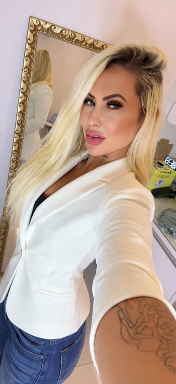 Suellen Lucena Massagem e Estética: Uma Experiência Única Massagem tântrica