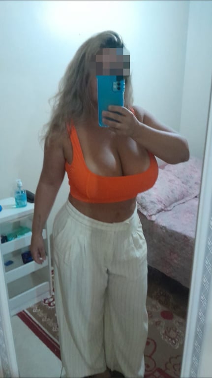 Olá, venha ter momentos relaxantes e experiência incríveis! Massagem
