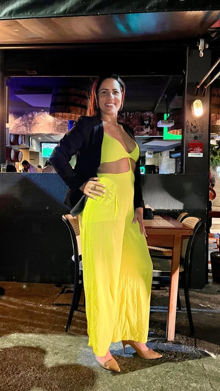 Nicole fernanda massoterapeuta
