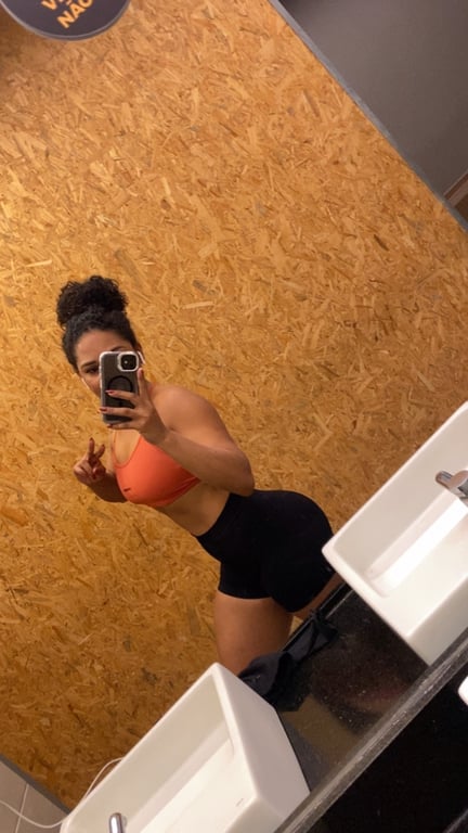 Hellen Massagista