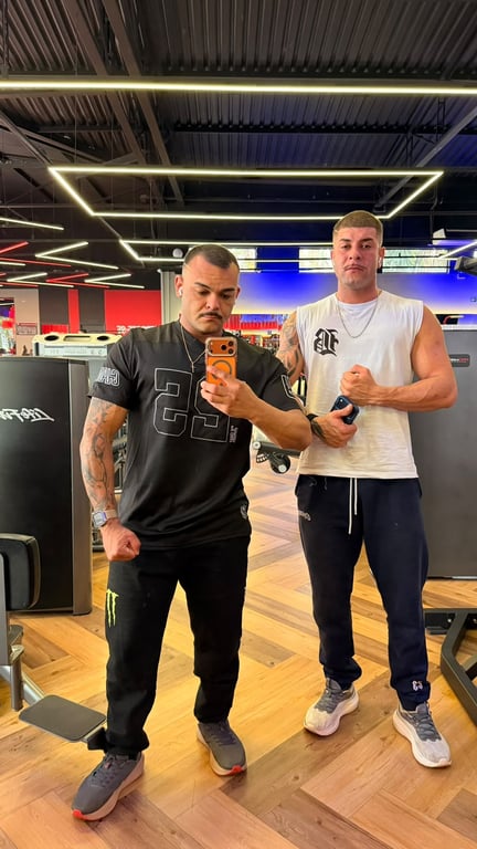 Massagem a 4 maos, Bruno e Ronaldo Massagem tântrica em