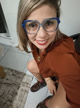 Geovana Massoterapeuta e Terapeuta ! CLIQUE E SAIBA