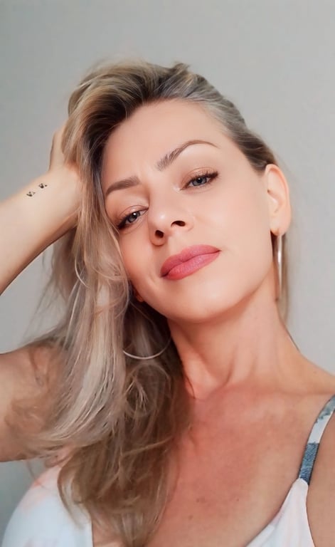Laura Massoterapeuta a melhor massagem de Campinas