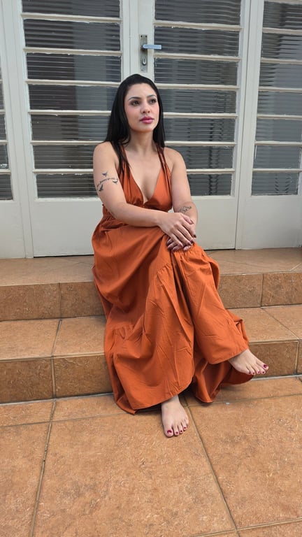 Massoterapeuta Jade vendendo saúde através da massagem. Massagem em