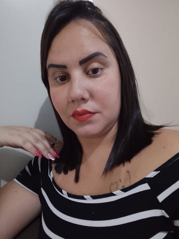 Sarah Mix de Massagens relaxantes e sensuais Massagem tântrica
