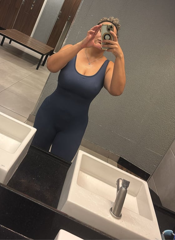 Venha relaxar comigo, com uma boa massagem, prazer Rebeca Massagem sensual em