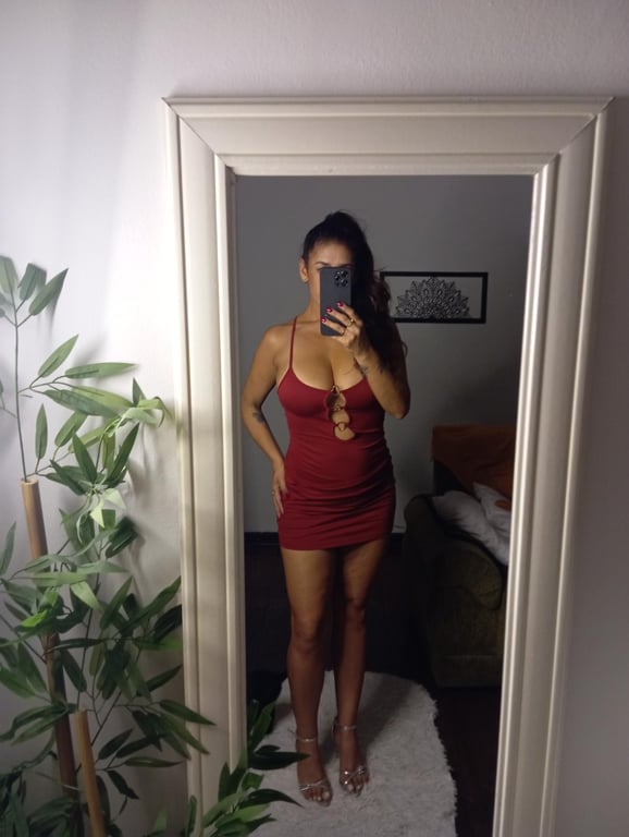 Rebecca técnica suave e cuidadosa com local próprio Massagem