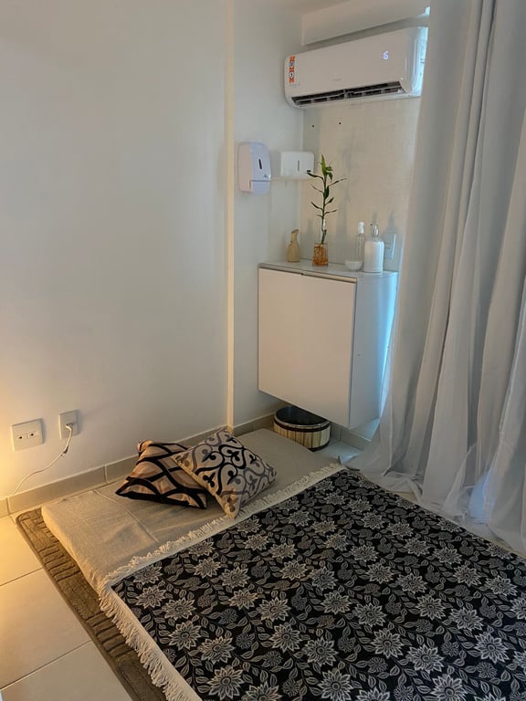 Evelyn massoterapeuta Técnicas de massagens variadas Massagem nuru em