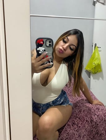 Novinha sapeca venha ver eu transando