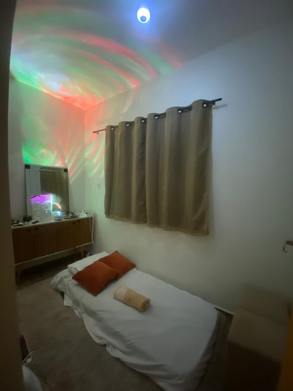 Lunna Castelli Massagem Tântrica Diadema Massagem tântrica em
