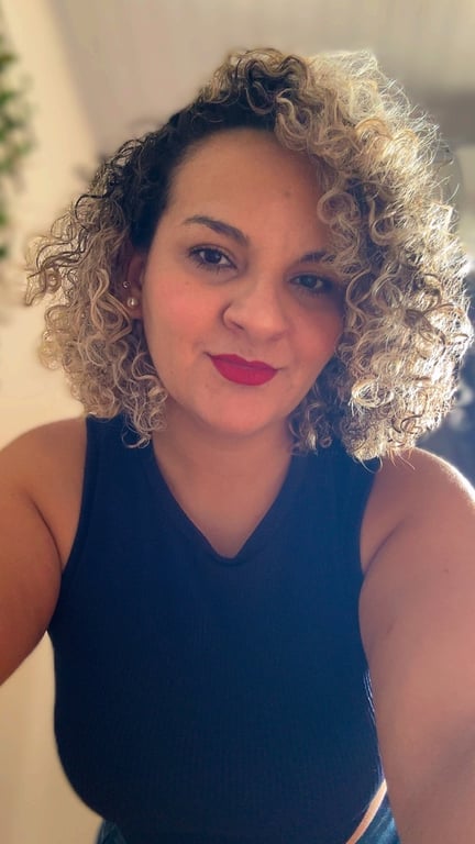Atendimento diferenciado e em local próprio, venha me conhecer, Rebeca