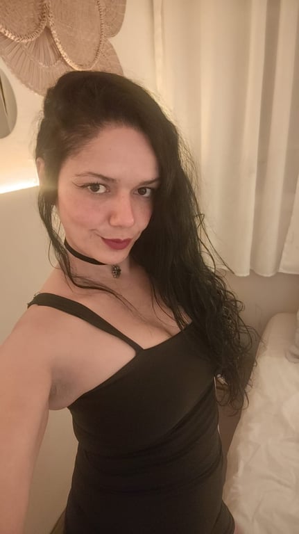 LARISSA SELENE ! Massagens terapêuticas e Sensuais. Massagem em