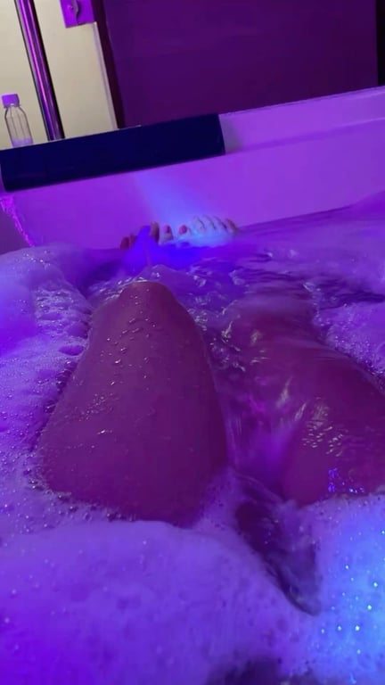 Isabela a melhor da ilha Massagista Profissional Massagem tântrica