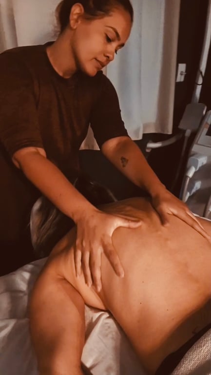 Taiane massagem relaxante Massagista