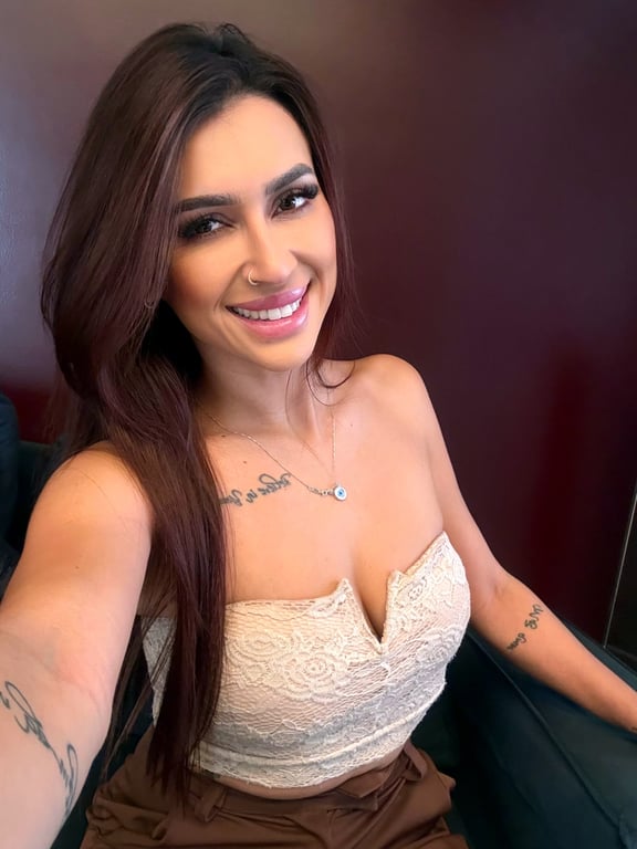 Ana Carolline Massagem relaxante, tântrica e sensual. Massagem tântrica em