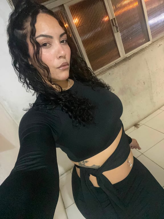 Stefanie, novidade na cidade, discrição e alto padrão. Massagem nuru em