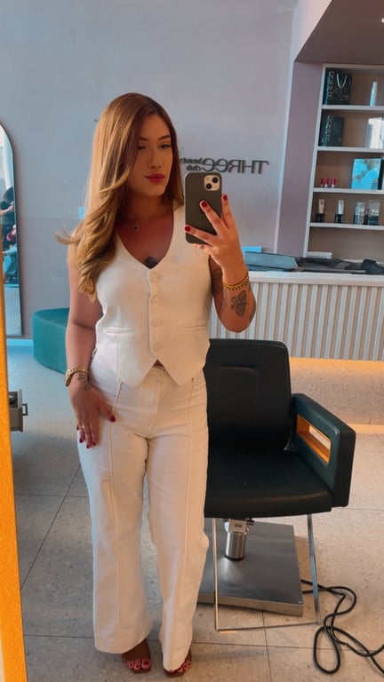 Aline Terapeuta Corporal e Massoterapeuta profissional