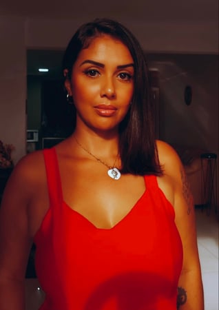 Massagista sensual em Campinas - SP - Thais Melo - Sexóloga especialista em prazer 