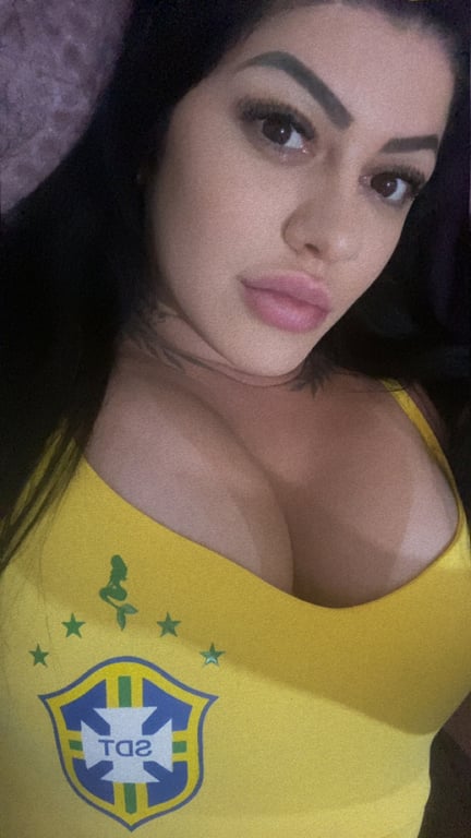 Paula especialista em Massagem Nuru com local