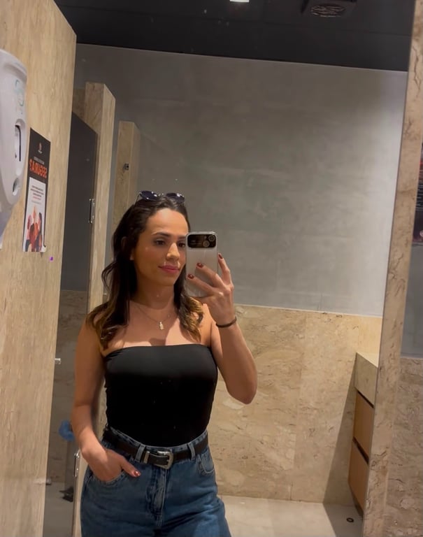 Clara, trazendo a melhor experiência em massagens sensuais. Massagista