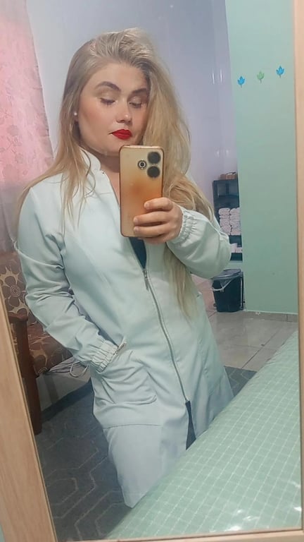 terapeuta humanizada atendimento feminino e masculino Massagem sensual