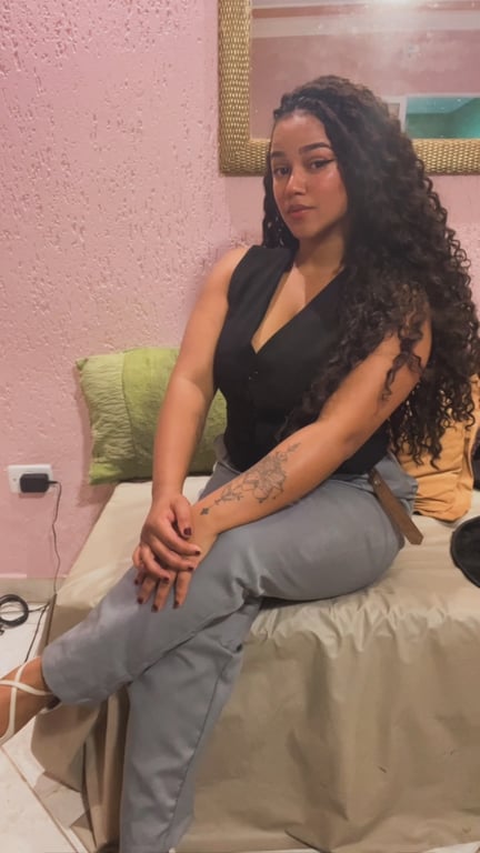 Massoterapeuta Flávia Bianca