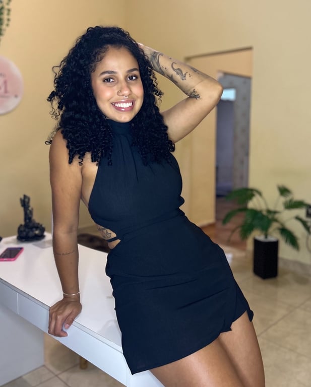 Rebecca Massoterapeuta há 9 anos. Massagista em