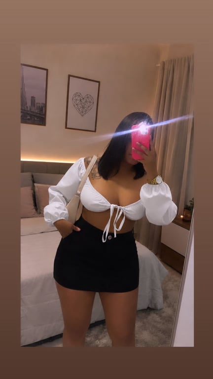 Isa morena massagem sensual completa Massagem em