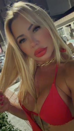 Massagista sensual em Balneário Camboriú - SC - Massagem nuru. Deslisando meu corpo sobre o seu