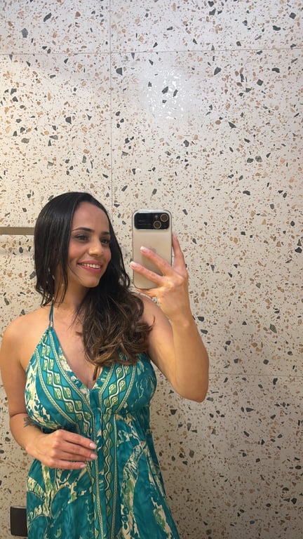 Clara, trazendo a melhor experiência em massagens sensuais. Massagista