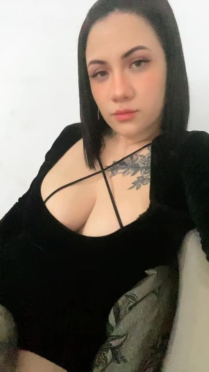 Larissa massoterapeuta Massagem