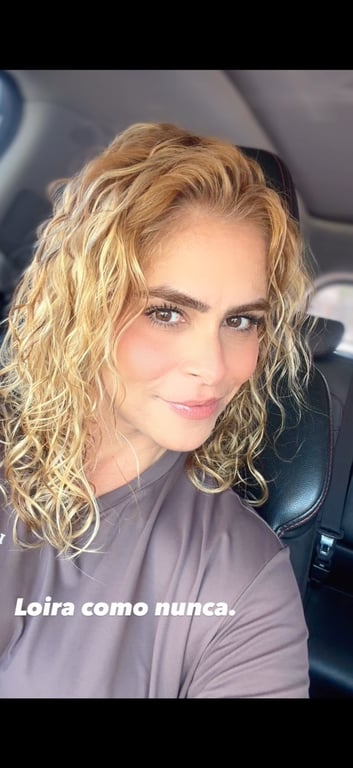 Karina | Elegância, Relaxamento e Experiência Massagem nuru