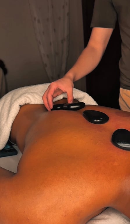 Lucas Massagista Relaxante e Tântrica Corporal Massagem sensual