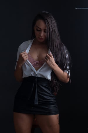 Angella NURU (Explícito) Assista video demonstraçã