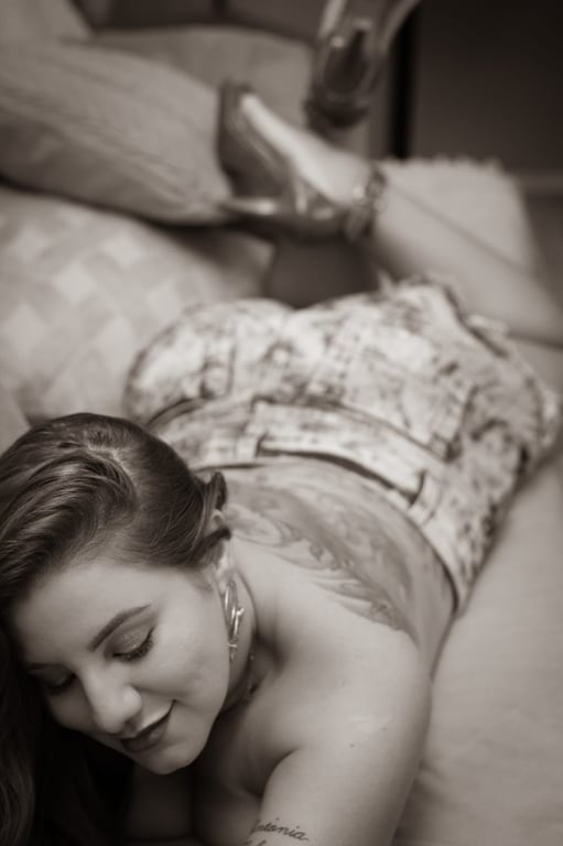 Natt Formada e Pós graduada | Atendimento alto padrão Massagem nuru