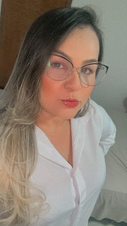 Penelope charmosa Massotrapeuta Massagem Tantrica e Noru Massagem tântrica em