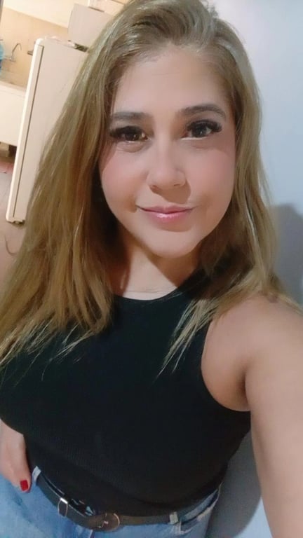 Alessandra Vieira toque preciso e suave , mix de massagem sensual Rela
