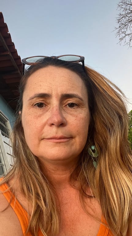 Eli Surya Shakti Terapia Tantrica Casal ou Individual Massagem tântrica