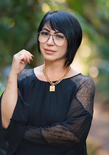 Mel Rodrigues massagem tântrica sensitive e lingam, massagem nuru Massagem sensual em